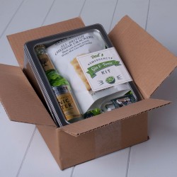 Dads Emergency Gin and Tonic Kit with Crackers Whisk Hampers-31